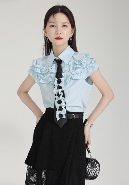 [Designed three-dimensional flower tie shirt]