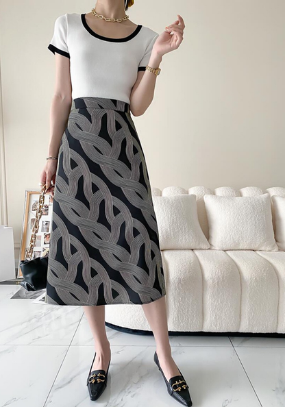 [Vintage spiral print skirt]