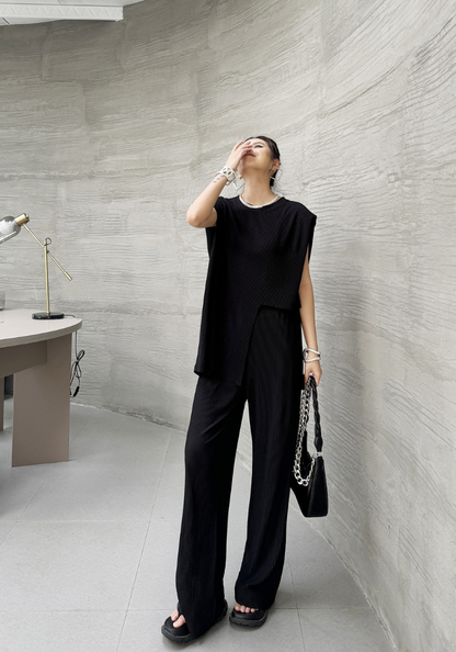 [Dark style sleeveless round neck short-sleeved suit]