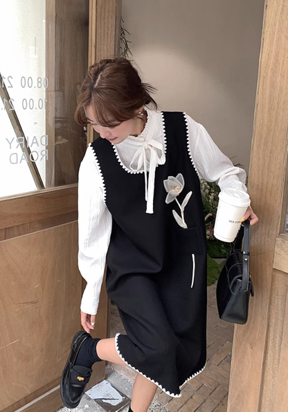 Bouquet of flowers suspender skirt suit