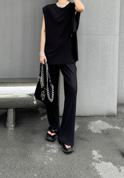 [Dark style sleeveless round neck short-sleeved suit]