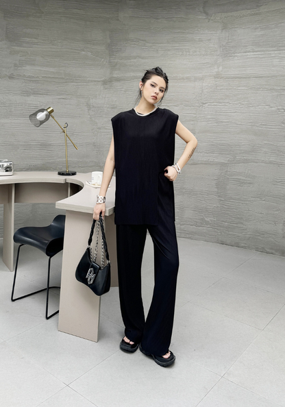 [Dark style sleeveless round neck short-sleeved suit]
