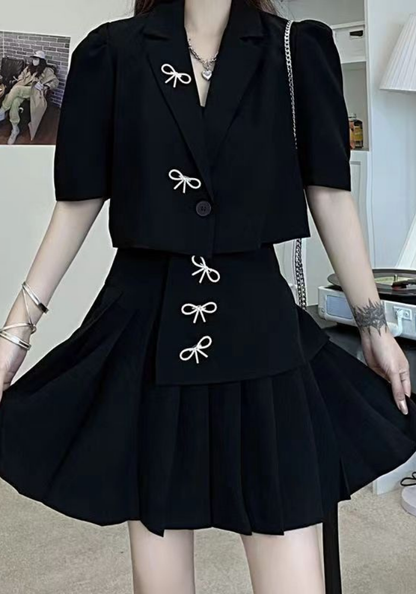 Small fragrant bow top + skirt suit