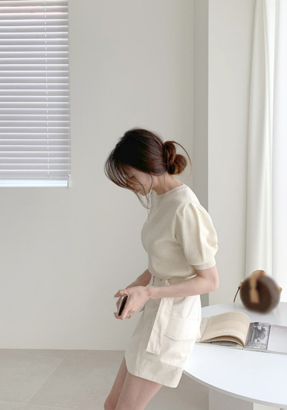 [Round neck ice silk puff sleeve sweater set]