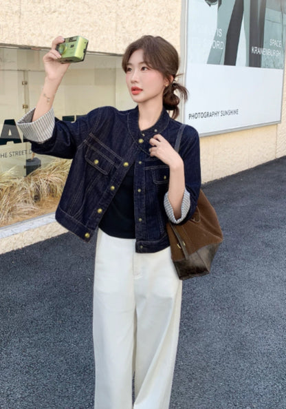 深藍色牛仔外套