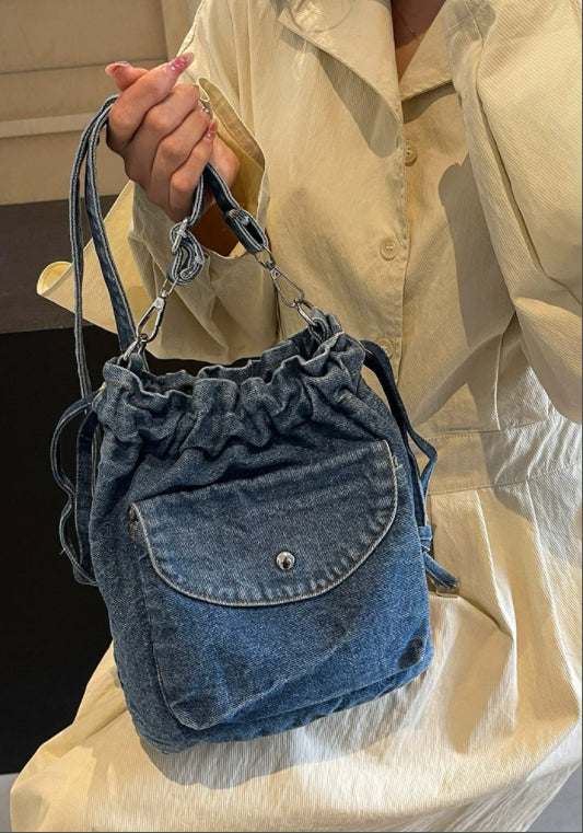 牛仔水桶包
