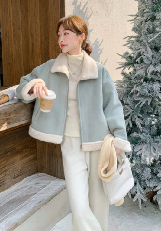 藍色羊羔毛外套