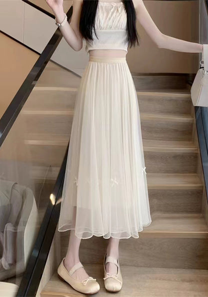 Sweet high-waisted mesh skirt