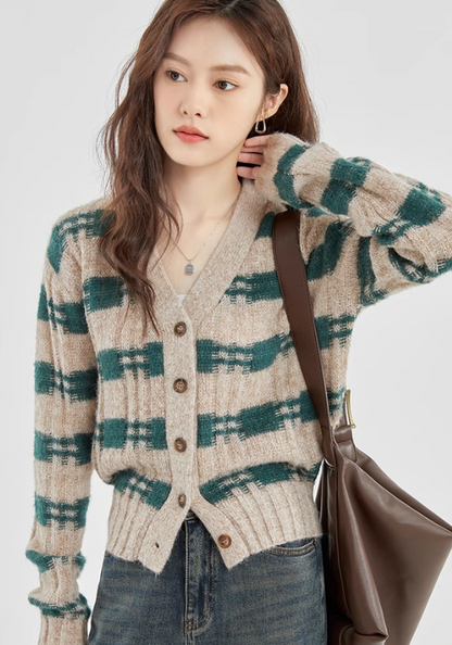 Premium green striped sweater