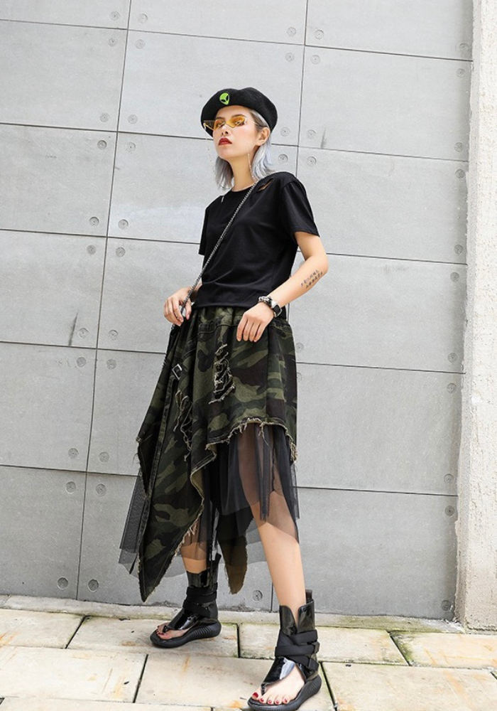 [Mesh denim camouflage skirt]