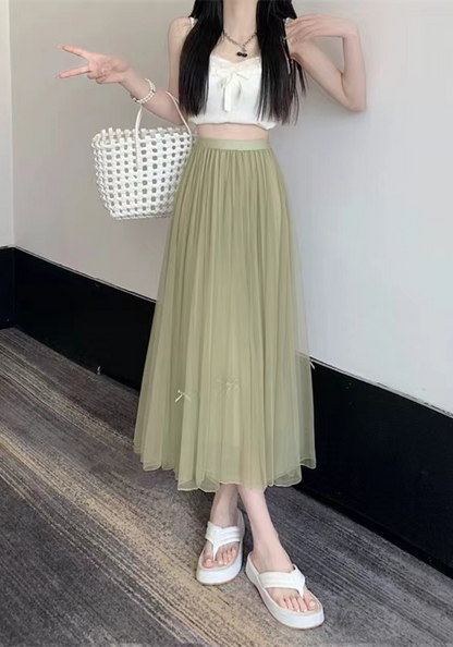 Sweet high-waisted mesh skirt