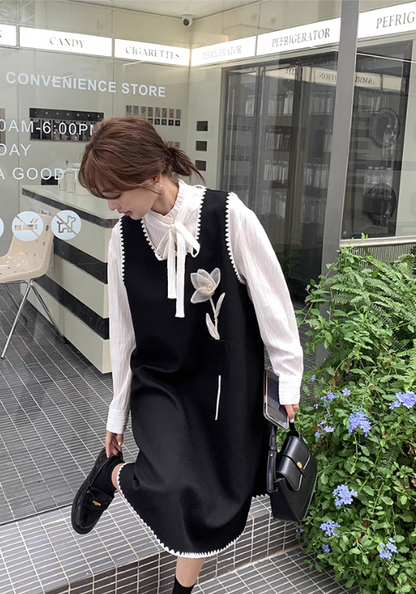 Bouquet of flowers suspender skirt suit