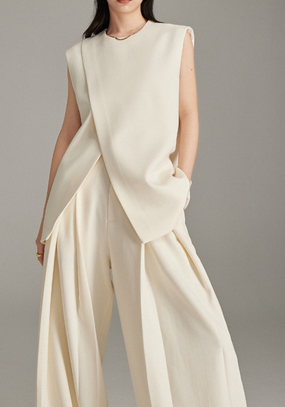 High-end suit, waistcoat and wide-leg pants suit