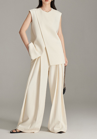 High-end suit, waistcoat and wide-leg pants suit