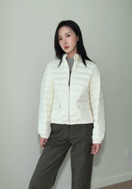 簡約薄羽絨服