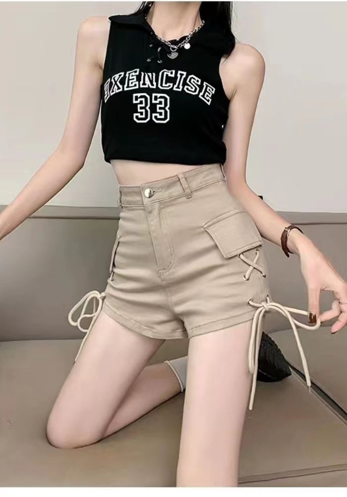 A-line shorts with stretchy sides