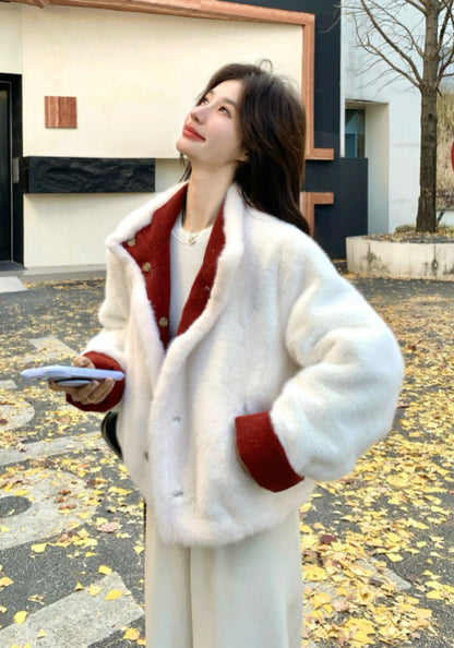 紅色羊羔毛外套