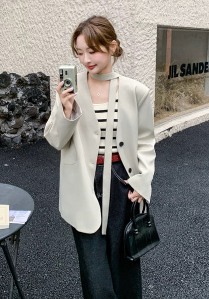 杏色西裝外套