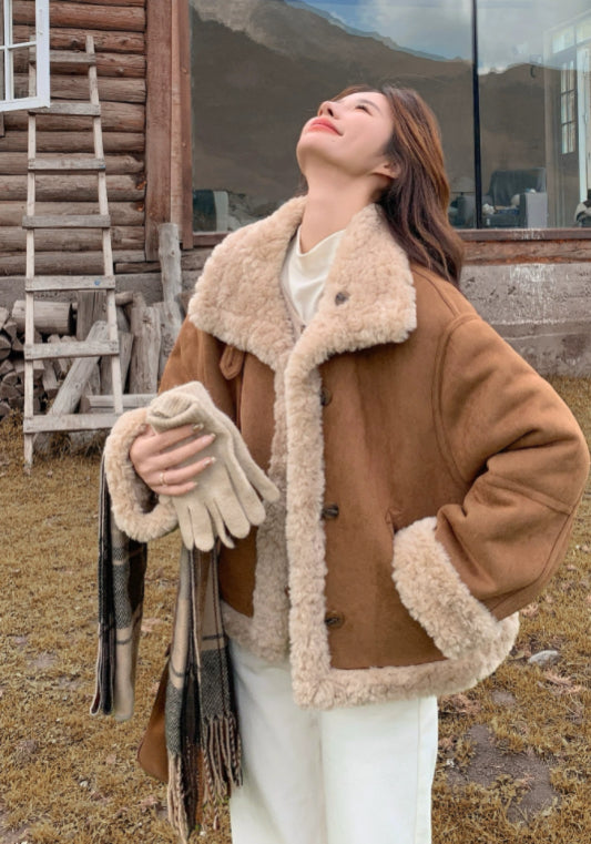 卡其羊羔毛外套