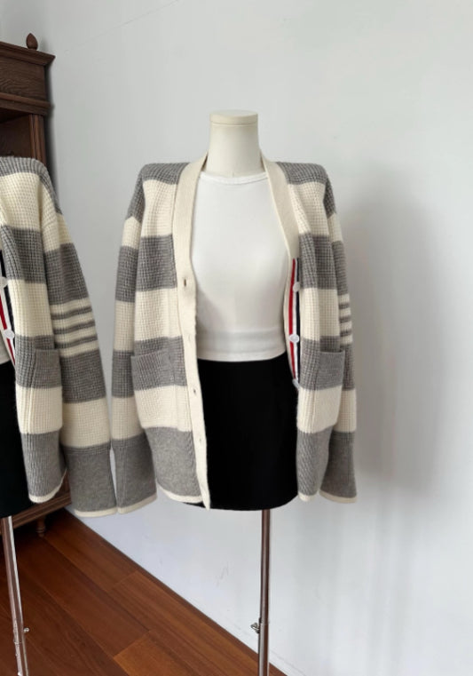 灰白條紋針織外套