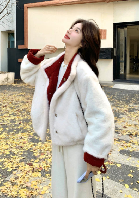 紅色羊羔毛外套