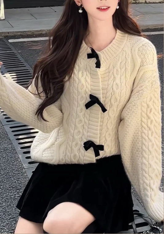 蝴蝶結毛衣
