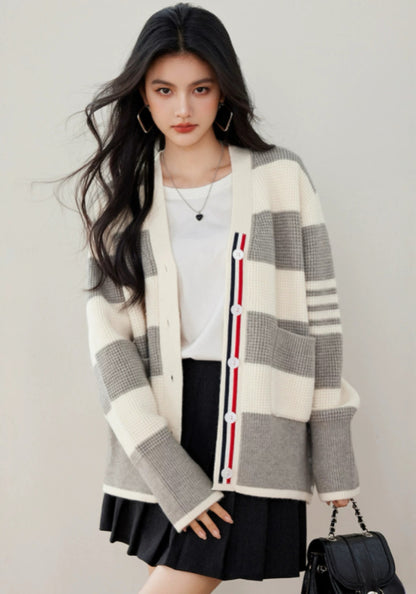 灰白條紋針織外套