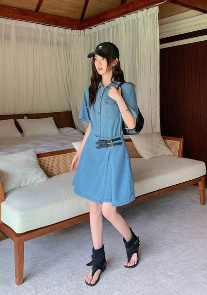 皮扣收腰牛仔裙
