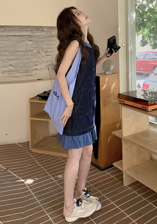 深藍牛仔拼接裙