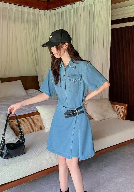皮扣收腰牛仔裙